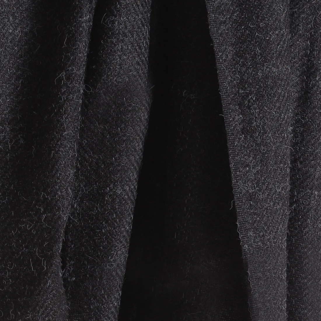 CONTEMPORARY SOLID BLACK WINTER SCARF