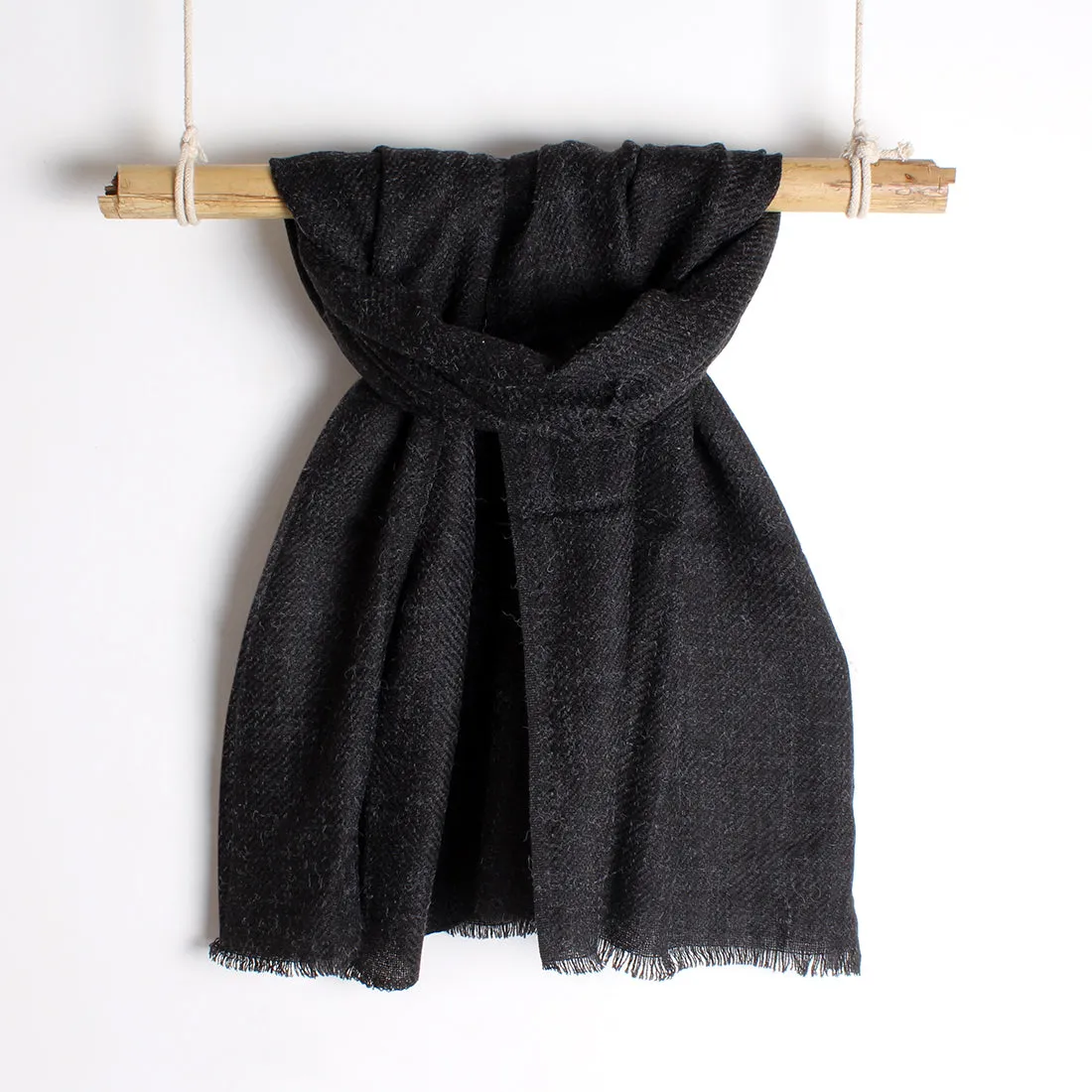 CONTEMPORARY SOLID BLACK WINTER SCARF