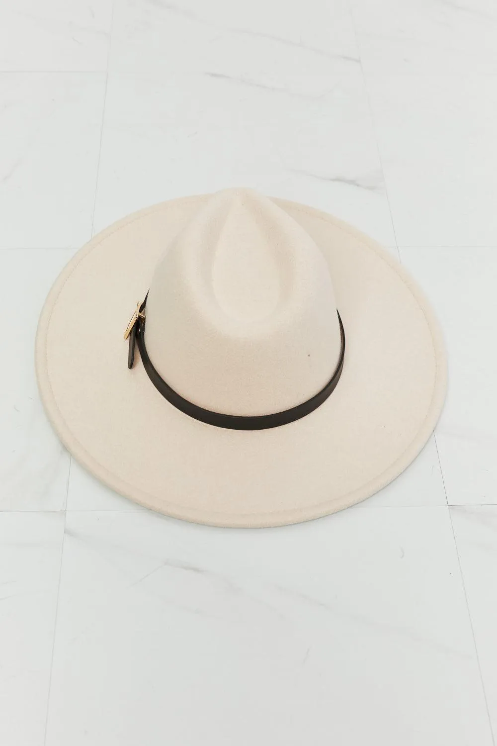 Elegant Beige Fedora Hat with Black Faux Leather Band and Gold Accent