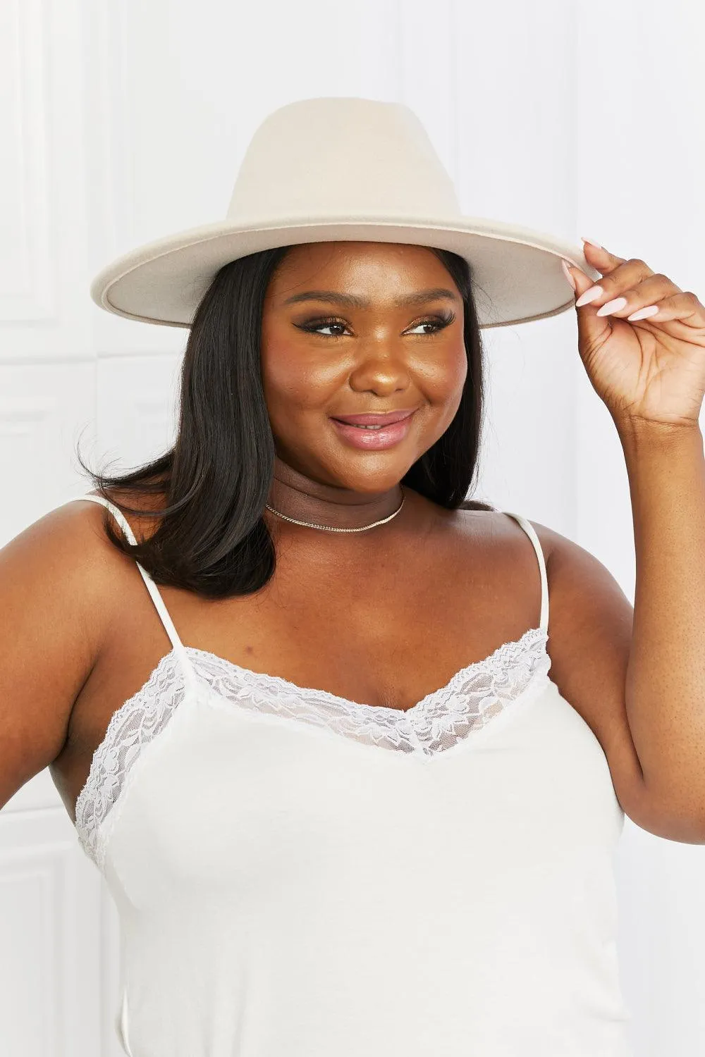 Elegant Beige Fedora Hat with Black Faux Leather Band and Gold Accent