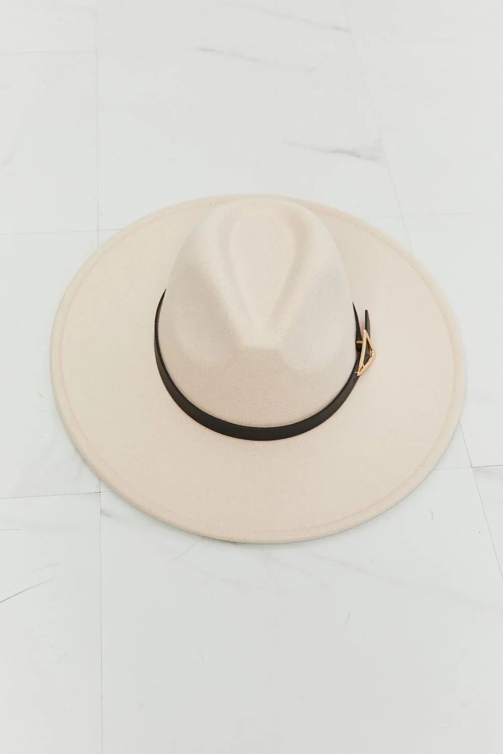 Elegant Beige Fedora Hat with Black Faux Leather Band and Gold Accent