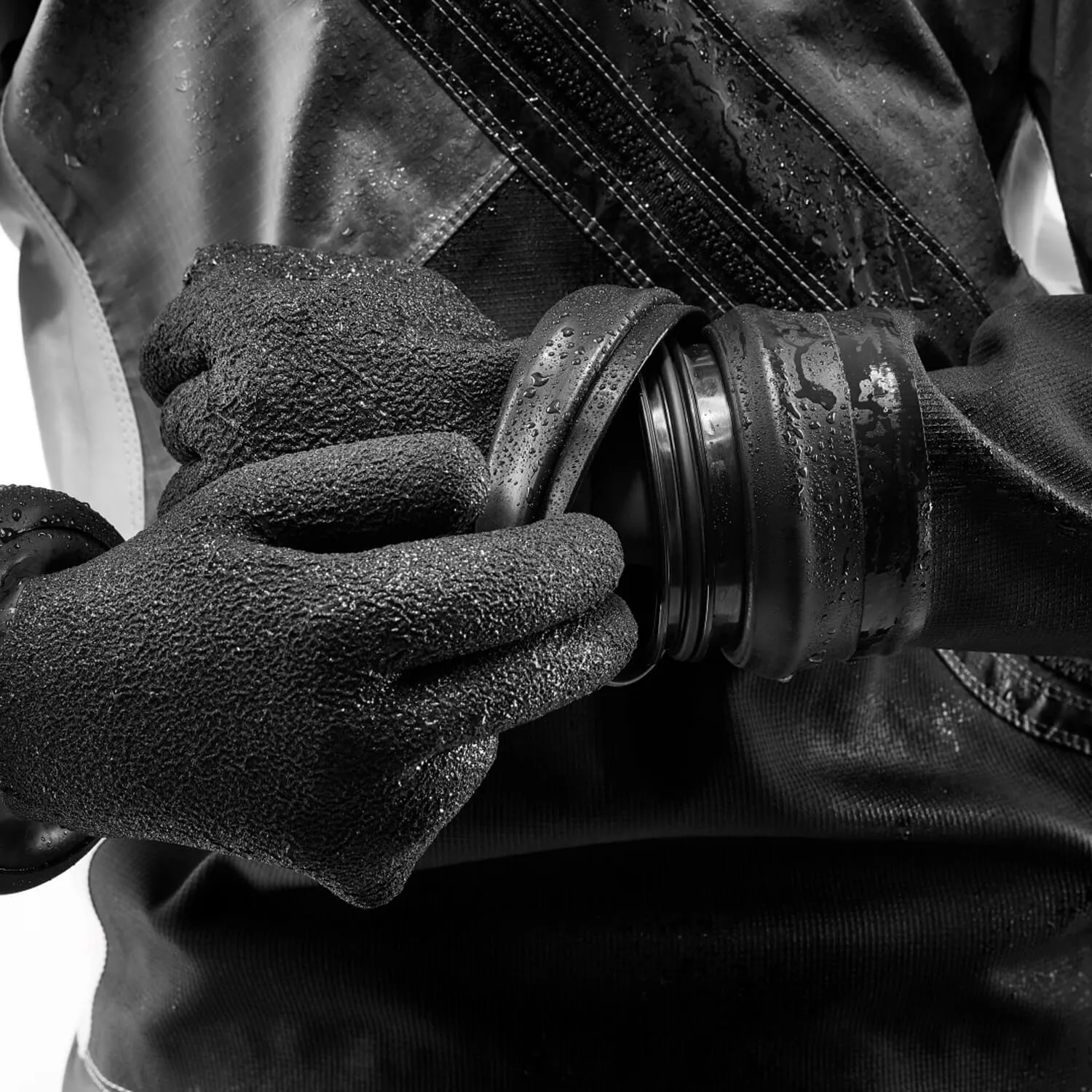 Santi Smart Dry Glove System