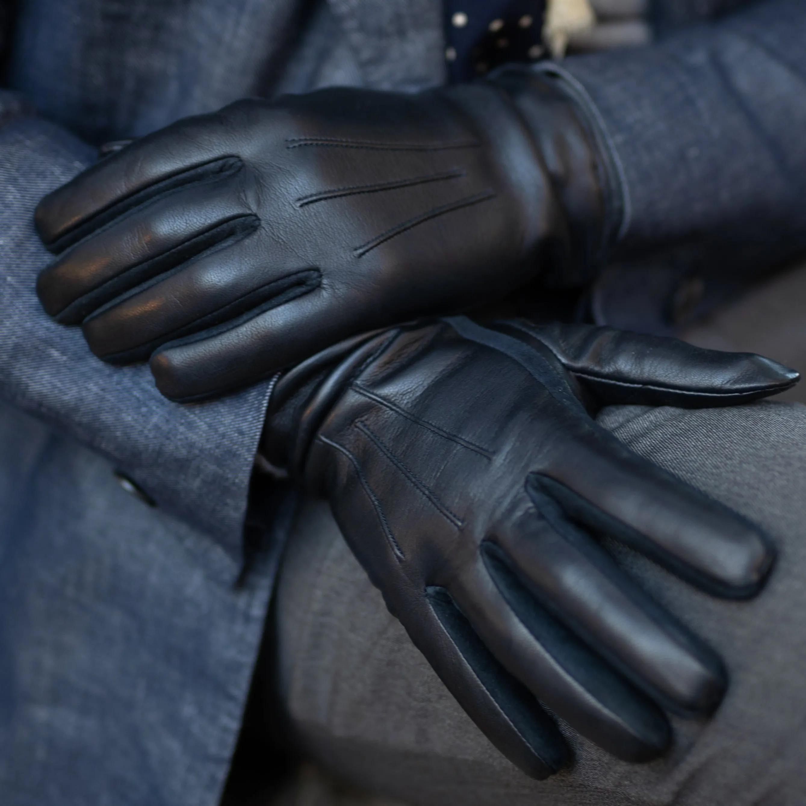 Sassari Navy Blue Leather Gloves